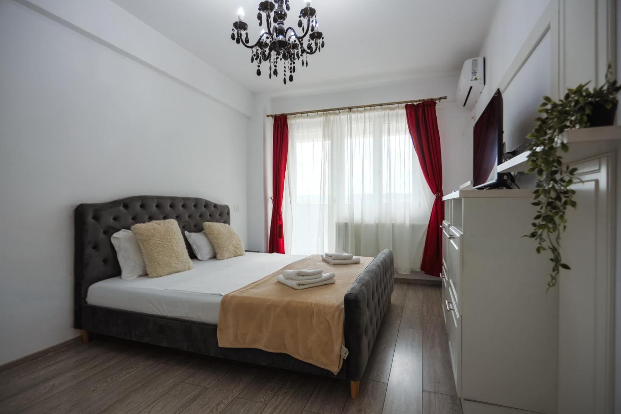 Q Apartament Near Palas Mall Iasi Bagian luar foto
